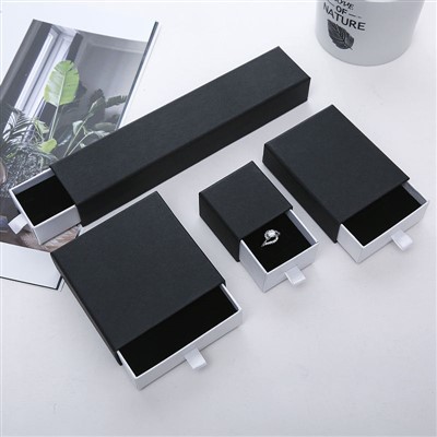 Празна подаръчна кутия за обеци