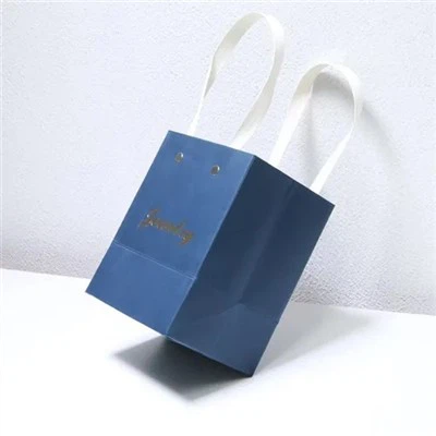 Многократна употреба рециклируемо персонализирано лого подарък Kraft Paper Bag Tote Bag for Cosmetics Perfume Clothes Wig Business Gift Bangs